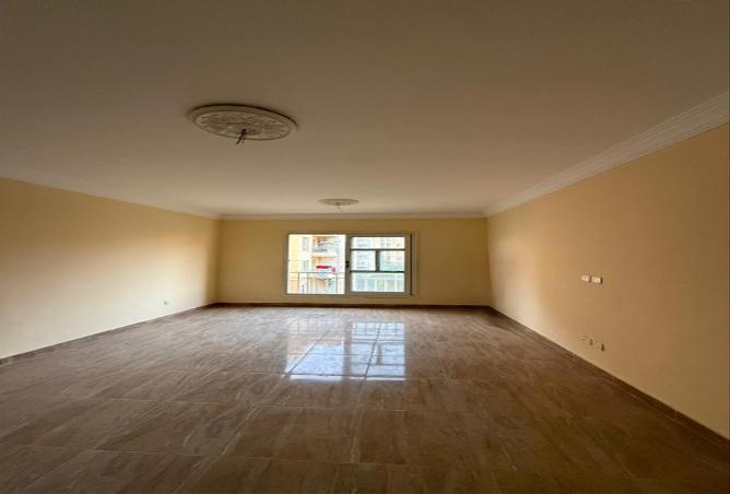 8526827 - Property Image 2