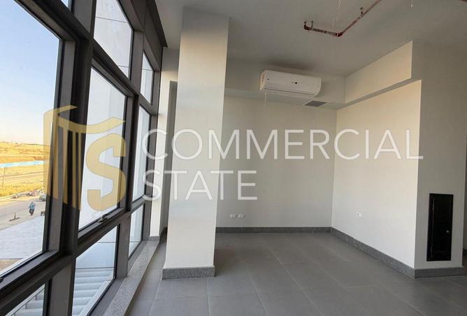 97422234 - Property Image 2