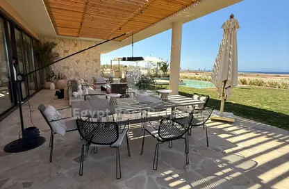 Chalet - 2 Bedrooms - 2 Bathrooms for sale in Ramla - Ras Al Hekma - North Coast