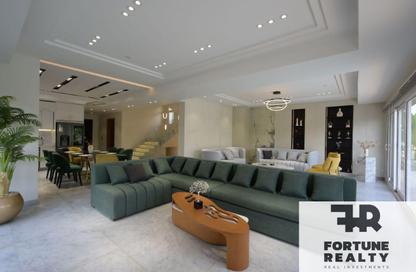 Villa - 5 Bedrooms - 4 Bathrooms for rent in Garden Residence - Hyde Park - New Cairo City - Cairo