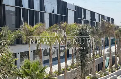 Office Space - 1 Bedroom - 2 Bathrooms for sale in Lake View Residence - 5th Settlement Compounds - The 5th Settlement - New Cairo City - Cairo