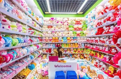 محل تجاري - استوديو - 2 حمامات للايجار في شارع التسعين - التجمع الخامس - مدينة القاهرة الجديدة - القاهرة