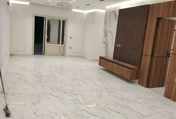 120889527 - Property Image 2