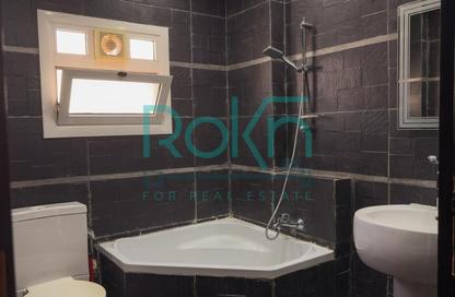 Villa - Studio - 3 Bathrooms for rent in Yasmine District - 14th District - Sheikh Zayed City - Giza