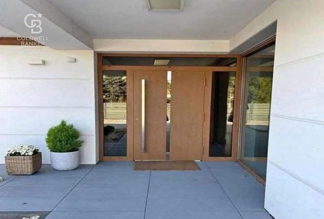 53477844 - صورة العقار 2