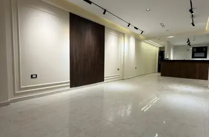 شقة - 3 غرف نوم - 2 حمامات للبيع في البوابة الثانية - احمس - حدائق الاهرام - الجيزة