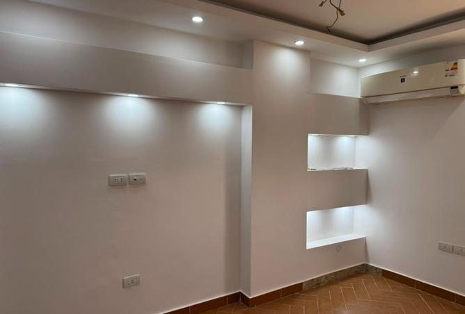 105168011 - Property Image 2
