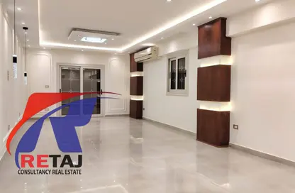 Apartment - 3 Bedrooms - 2 Bathrooms for sale in Makram Ebeid St. - 6th Zone - Nasr City - Cairo