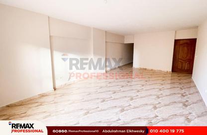 Apartment - 3 Bedrooms - 1 Bathroom for sale in Mostafa Kamel St. - Abu Qir - Hay Than El Montazah - Alexandria