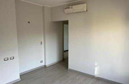 Apartment - 2 Bedrooms - 2 Bathrooms for rent in Palm Hills Village Gate - South Investors Area - New Cairo City - Cairo
