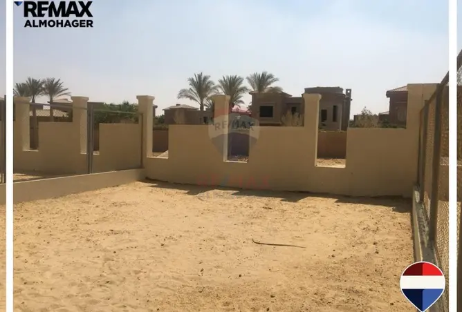 98831186 - Property Image 2