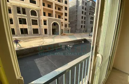 Apartment - 2 Bedrooms - 2 Bathrooms for sale in 90 Avenue - South Investors Area - New Cairo City - Cairo