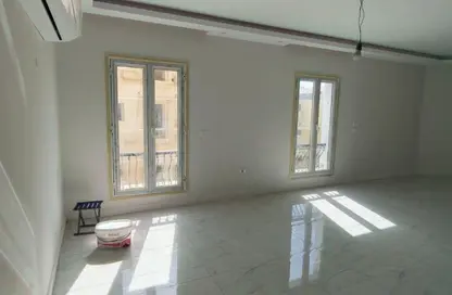 iVilla - 3 Bedrooms - 4 Bathrooms for rent in Mountain View Hyde Park - 5th Settlement Compounds - The 5th Settlement - New Cairo City - Cairo