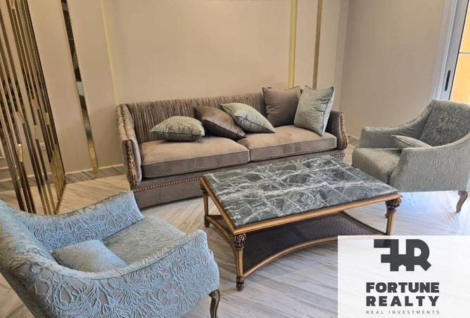 52444351 - Property Image 2