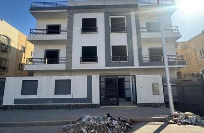 Apartment - 3 Bedrooms - 3 Bathrooms for sale in Al Sadat Axis - The 1st Settlement - New Cairo City - Cairo