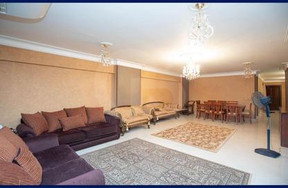 Apartment - 3 Bedrooms - 3 Bathrooms for sale in Shohdy Basha St. - Stanley - Hay Sharq - Alexandria