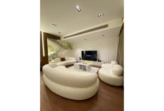 83143764 - Property Image 3