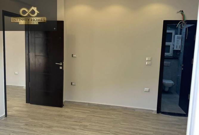 77058396 - Property Image 3