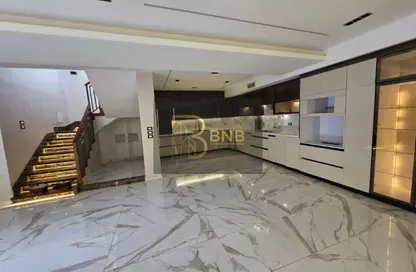 فيلا - 6 غرف نوم - 5 حمامات للايجار في فالينو - المستثمرين الشمالية - مدينة القاهرة الجديدة - القاهرة