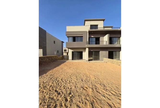 8401027 - Property Image 3