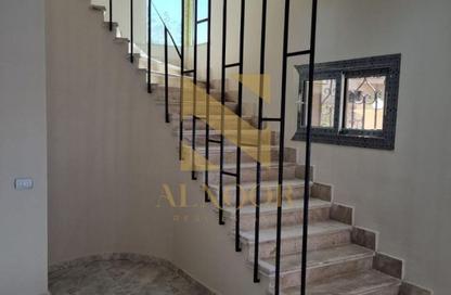 Duplex - 3 Bedrooms - 3 Bathrooms for rent in Street 30 - 13th District - Sheikh Zayed City - Giza