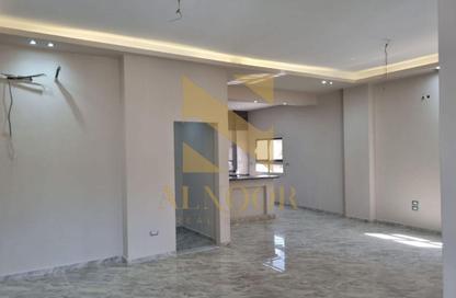 Duplex - 3 Bedrooms - 3 Bathrooms for rent in Street 30 - 13th District - Sheikh Zayed City - Giza