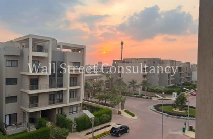 Apartment - 3 Bedrooms - 2 Bathrooms for sale in Fifth Square - The 5th Settlement - New Cairo City - Cairo Apartment - 3 Bedrooms - 2 Bathrooms for sale in Fifth Square - The 5th Settlement - New Cairo City - Cairo