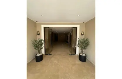 Apartment - 3 Bedrooms - 3 Bathrooms for sale in Village West - Sheikh Zayed Compounds - Sheikh Zayed City - Giza