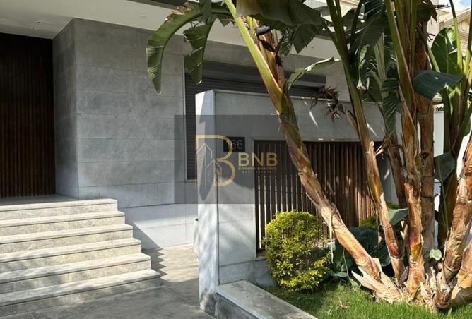 8472303 - Property Image 2