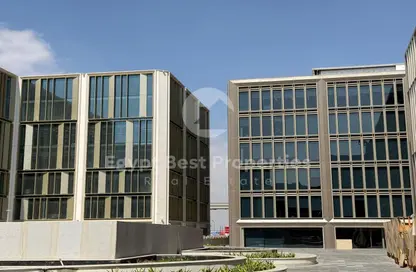 محل - استوديو - 4 حمامات للبيع في شارع ال ٩٠ الجنوبي - شارع التسعين الجنوبي - التجمع الخامس - مدينة القاهرة الجديدة - القاهرة