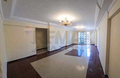 Apartment - 2 Bedrooms - 2 Bathrooms for rent in Port Said St. - Sporting - Hay Sharq - Alexandria Apartment - 2 Bedrooms - 2 Bathrooms for rent in Port Said St. - Sporting - Hay Sharq - Alexandria