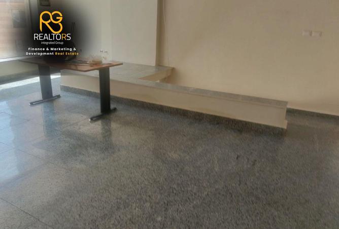 106566304 - Property Image 2