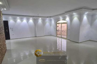 Apartment - 3 Bedrooms - 2 Bathrooms for sale in 3rd District - 6 October City - Giza
