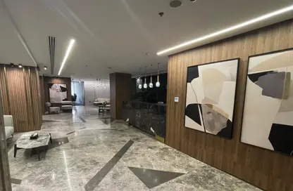 مساحات مكتبية - غرفة نوم للبيع في طريق بيفرلي هيلز - الحي السابع عشر - الشيخ زايد - الجيزة