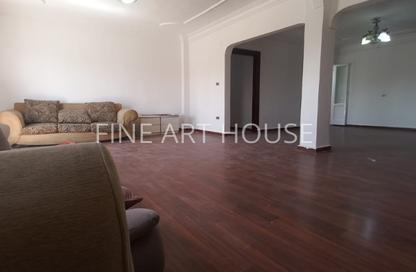 Apartment - 3 Bedrooms - 2 Bathrooms for sale in Street 206 - Degla - Hay El Maadi - Cairo Apartment - 3 Bedrooms - 2 Bathrooms for sale in Street 206 - Degla - Hay El Maadi - Cairo