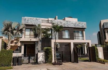 Villa - 6 Bedrooms - 7+ Bathrooms for sale in Al Karma 4 - Sheikh Zayed Compounds - Sheikh Zayed City - Giza