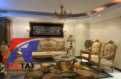 شقة - 3 غرف نوم - 2 حمامات للبيع في شارع احمد ابو العلا - المنطقة الثامنة - مدينة نصر - القاهرة