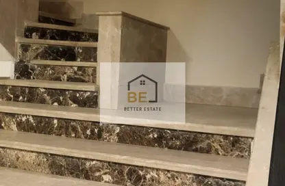 شقة - 4 غرف نوم - 3 حمامات للبيع في شارع الشيخ علي عبد الرازق - ميدان الحجاز - النزهة - القاهرة