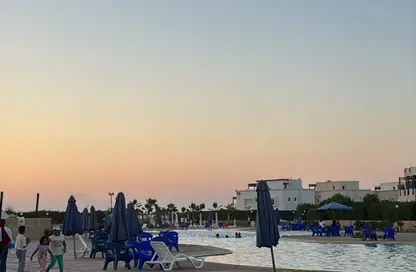 Chalet - 2 Bedrooms - 1 Bathroom for sale in Remas - Markaz Al Hamam - North Coast