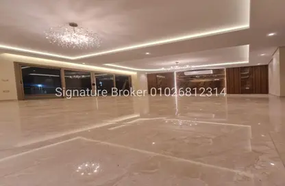 شقة - 3 غرف نوم - 3 حمامات للايجار في تاج سلطان - الطريق الدائري - القاهرة