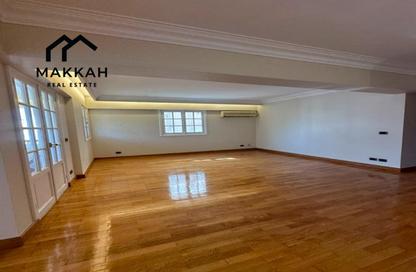 Apartment - 2 Bedrooms - 1 Bathroom for rent in Salah Salem St. - Roxy - Heliopolis - Masr El Gedida - Cairo
