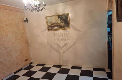 Apartment - 3 Bedrooms - 1 Bathroom for sale in Gleim Square - Glim - Hay Sharq - Alexandria