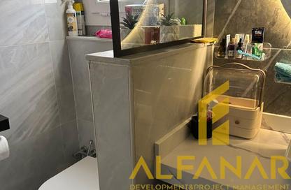 Apartment - 3 Bedrooms - 2 Bathrooms for sale in 2 and 2 - Al Andalus District - New Cairo City - Cairo Apartment - 3 Bedrooms - 2 Bathrooms for sale in 2 and 2 - Al Andalus District - New Cairo City - Cairo