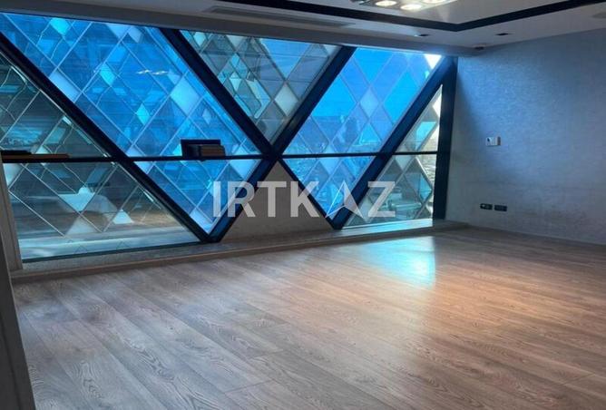98003867 - Property Image 3