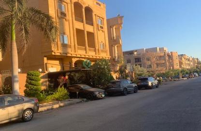 شقة - 3 غرف نوم - 2 حمامات للبيع في شارع دكتور ياسين عبد الغفار - المنطقة ج - حى جنوب الاكايمية - مدينة القاهرة الجديدة - القاهرة