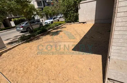 Apartment - 2 Bedrooms - 2 Bathrooms for sale in Galleria Moon Valley - South Investors Area - New Cairo City - Cairo