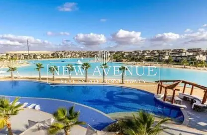 شاليه - 4 غرف نوم - 4 حمامات للبيع في سوان ليك الساحل الشمالي - قسم الضبعة - الساحل الشمالي