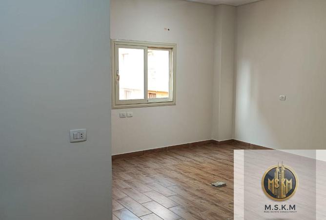 77060250 - Property Image 3
