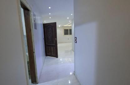 Apartment - 3 Bedrooms - 2 Bathrooms for rent in Degla Square - Degla - Hay El Maadi - Cairo