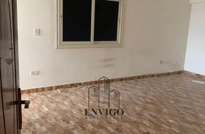 Apartment - 3 Bedrooms - 2 Bathrooms for sale in Al Berdiss St. - Ard El Golf - Heliopolis - Masr El Gedida - Cairo